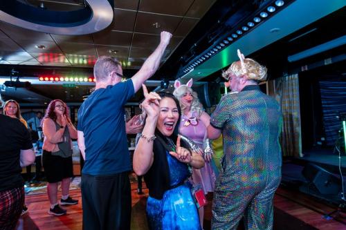 Salute to Sci-Fi Karaoke hosted by Dominic Keating and Eve Harlow